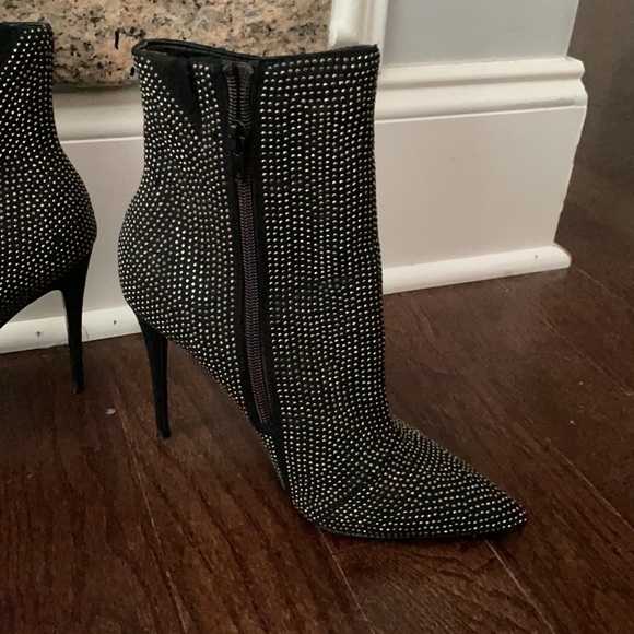 Stiletto heeled-ankle boots - Picture 2 of 11
